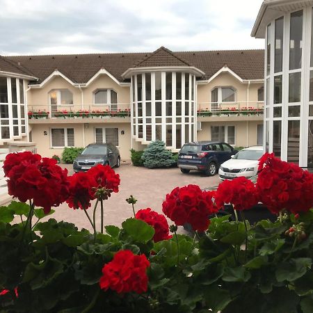 Villa Brussels Дева Екстер'єр фото